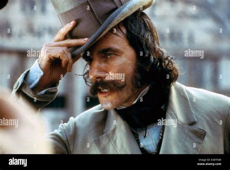 Daniel day lewis gangs of new york hi-res stock photography and images - Alamy