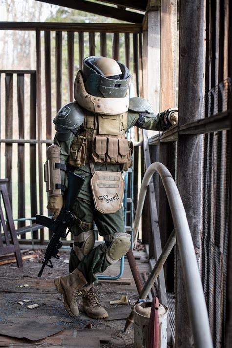 Some Big-Arse Call Of Duty Cosplay | Kotaku Australia