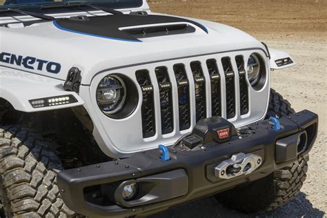 Jeep's 'Magneto' Fully Electric Wrangler Concept is a Stick Shift Tease ...