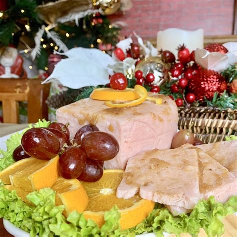 5 Different Christmas Ham Philippines You Can Buy This Holiday - Mommy ...