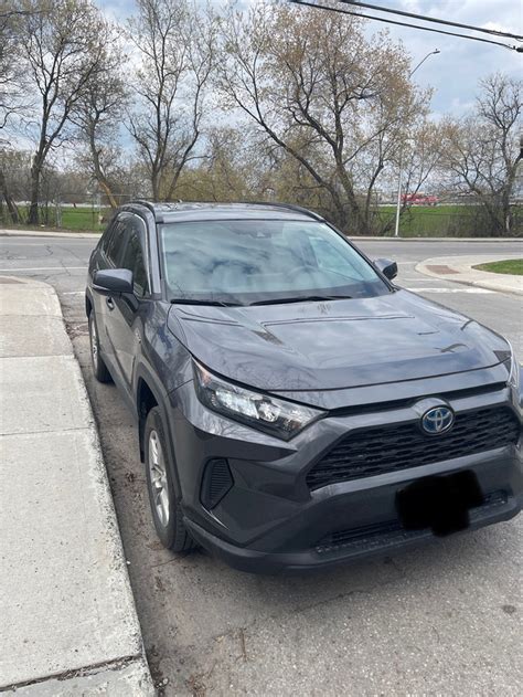 Toyota RAV4 Hybrid Le/ AWD | Cars & Trucks | Ottawa | Kijiji