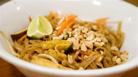 Pad Thai: la ricetta originale tailandese - Wine Dharma | Ricetta ...