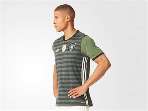 Deutschland EM 2016 Auswärts-Trikot veröffentlicht - Nur Fussball