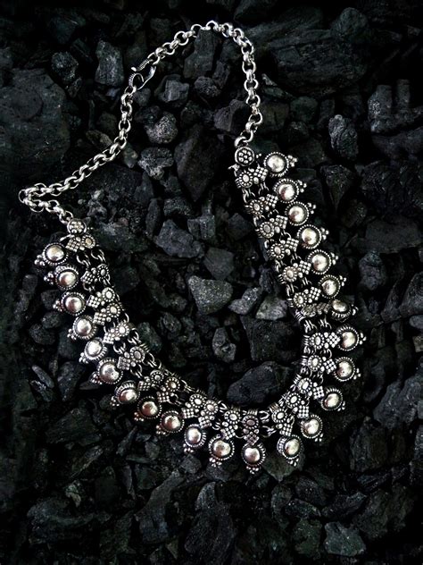 Buy Rubans Silver Toned Statement Necklace - Necklace And Chains for Women 1928948 | Myntra