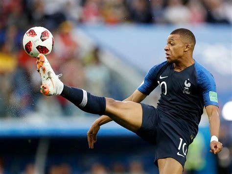 Everyone made a weird noise after seeing Kylian Mbappe’s incredibly skilled pass | Express & Star