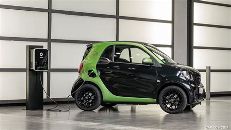 Smart ForTwo Coupe Electric Drive - Charging | Caricos