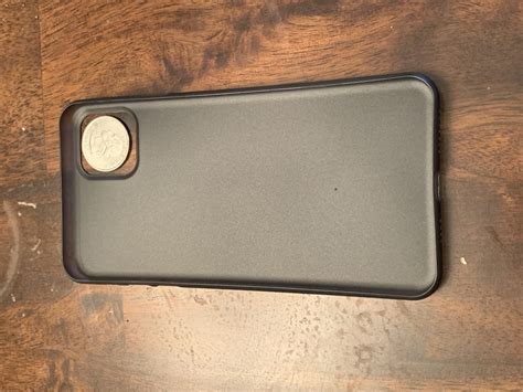 New iPhone cases show design differences between iPhone XS and iPhone 11