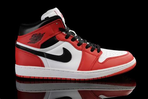 red-white-black-nike-air-jordan-1-shoes-1-720 | Reapp.com.gh