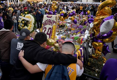 Crews haul away mourning fans’ massive Kobe Bryant memorial at Staples ...