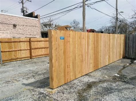 Wood Fence Repair Tips - Learn How To Maintain Your Wood Fences