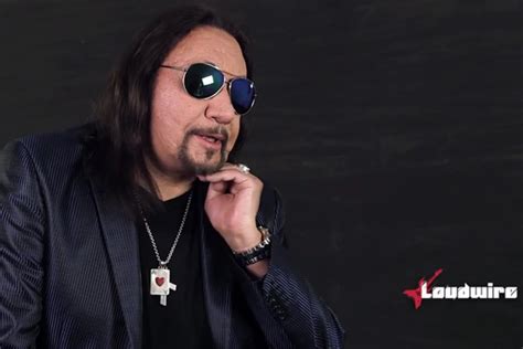 Ace Frehley Dishes on 'Space Invader' Solo Album