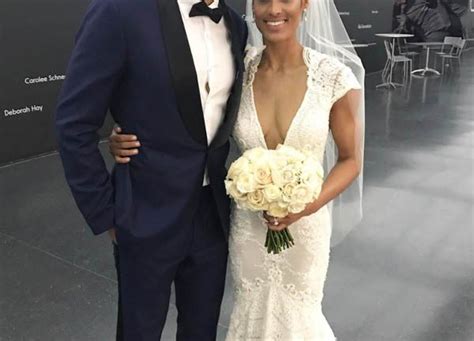 Daniel Smith & Skylar Diggins’ Wedding — See Pics Of Her Dress ...