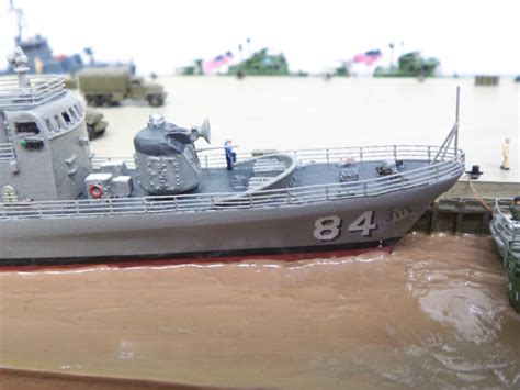 USS Asheville PG-84 Kit #4-173 1/350 scale