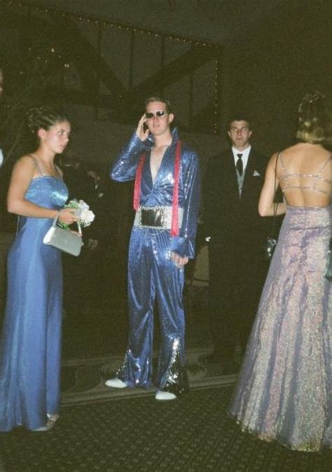 53 Prom Photo Fails That Will Make You Glad You're Not 17 Anymore