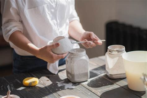 How To Glaze Pottery - 9 Pottery Glazing Techniques - Pottery Crafters