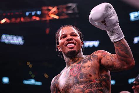 Gervonta Davis defeats Hector Garcia, retains WBA lightweight title