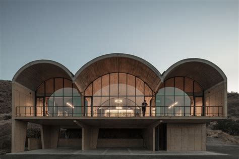 Concrete Barrel Vaults Applied in 10 Projects of Contemporary Architecture | ArchDaily