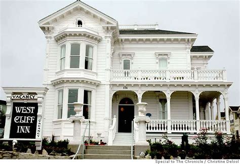 Santa Cruz inns in vintage buildings ride wave of historic style