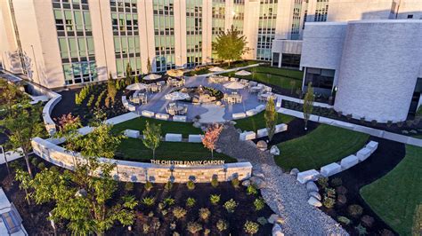 Riverside Methodist Hospital Gardens | M+A Architects | Cory Klein Photography