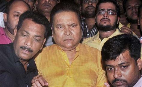 Saradha Accused Minister Madan Mitra Walks Out of Hospital After Bail