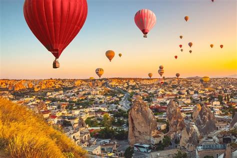 The Ultimate Guide to Cappadocia Hot Air Balloon Rides