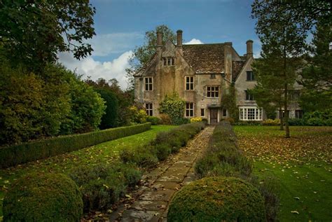 Wiltshire | Castles in england, English manor houses, Manor