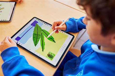 New immersive AR experience brings student creativity to life - Apple