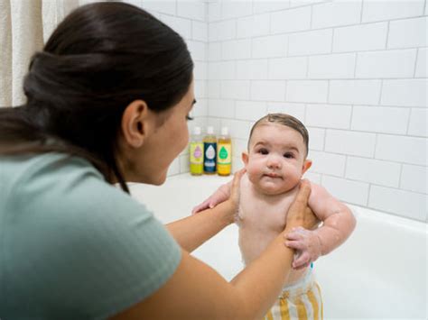 How Effective is Baby Shampoo on Adults? | Puracy