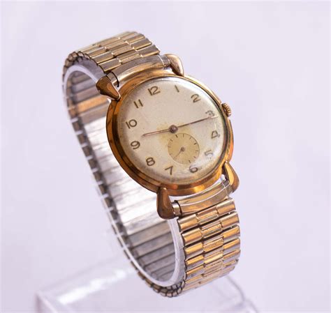 Swiss-made Mechanical Vintage Watch | 39 mm Gold-Plated Gents Watch ...