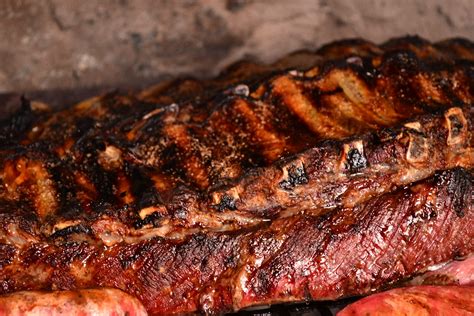 The Great Beef Ribs vs. Pork Ribs BBQ Debate