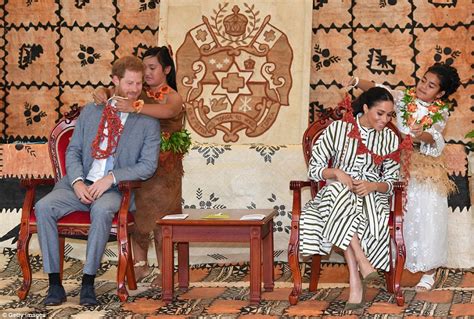 Meghan Markle and Prince Harry meet the Tongan prime minister | Daily ...