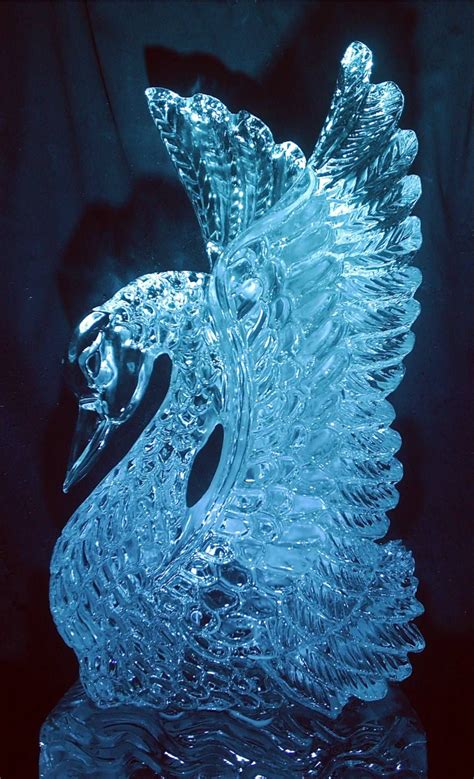 swan ice sculpture | Ice sculptures, Ice sculpture wedding, Ice art