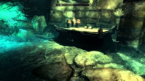 How to get inside Lost Echo Cave - Skyrim - YouTube