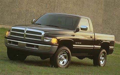 1997 Dodge Ram Pickup 1500 Review & Ratings | Edmunds