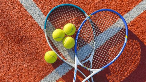 How to Choose the Best Tennis Equipment - ComptonHerald