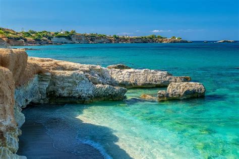 Gefyri Beach (Limanakia) in Heraklion - AllinCrete Travel Guide for Crete