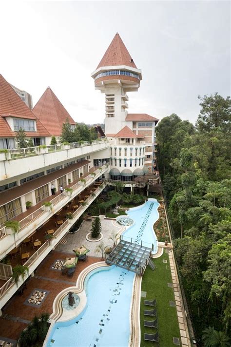 Hotels Kampala Uganda- Cheap Kampala hotels; Golf course Hotel