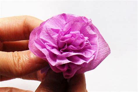 Crepe Paper Roses | Kids' Crafts | Fun Craft Ideas | FirstPalette.com