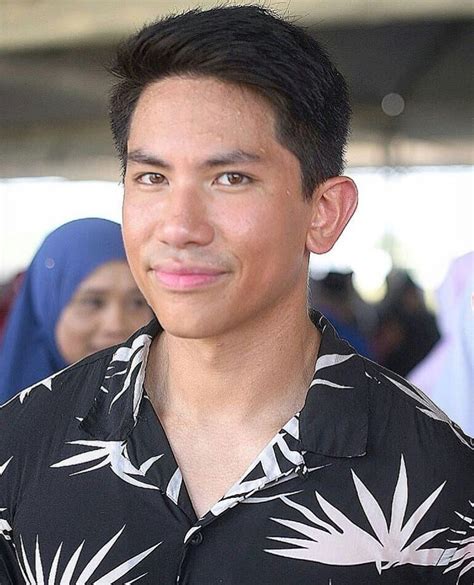 Pin oleh Kelnerinpretty di Prince abdul mateen | Aktor, Foto kekasih, Selebriti