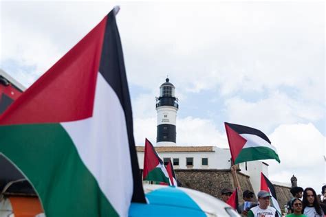 Premium Photo | Protesters are seen holding the palestinian flag during a peaceful protest