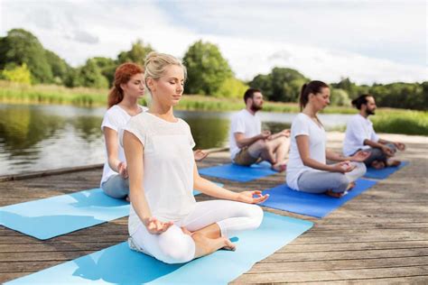 Why is It Important to Wear White Clothing in Kundalini Yoga?