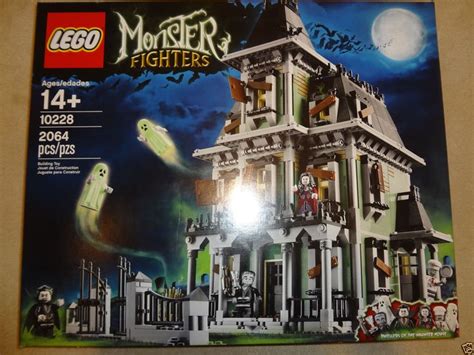 Lego Monster Fighters Haunted House (10228) for sale online | eBay | Lego haunted house, Lego ...