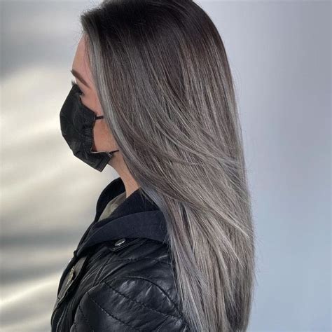 gray highlights brown hair 10 technique ideas | Cheveux foncés, Cheveux bruns méchés, Cheveux ...