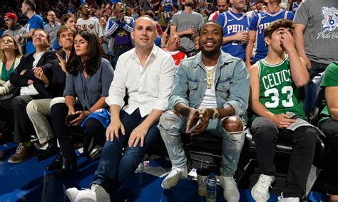 Sixers co-owner Michael Rubin, Meek Mill special guests at Eagles game