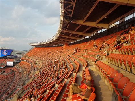 Shaded and Covered Seating at Cleveland Browns Stadium - RateYourSeats.com