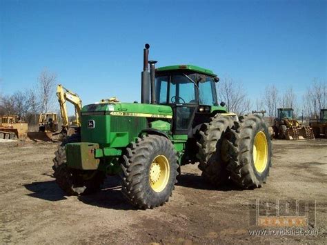 John Deere 4850 Farm Tractor Specs and Dimensions - VeriTread