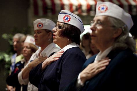 Blue Star Mothers gather at Sloan Museum in Flint to preserve history - mlive.com