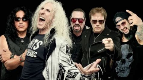 DEE SNIDER Says TWISTED SISTER Will Reunite In 2024