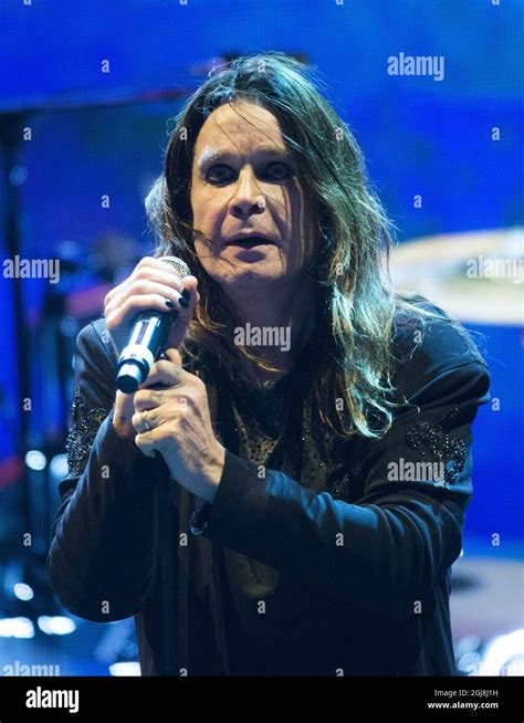 Ozzy osbourne black sabbath hi-res stock photography and images - Alamy