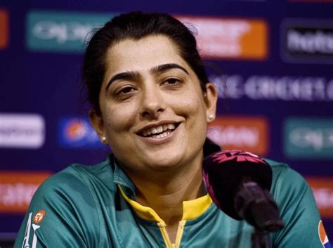 Pak women skipper hits googly Afridi missed, says loved more back home | Crickit